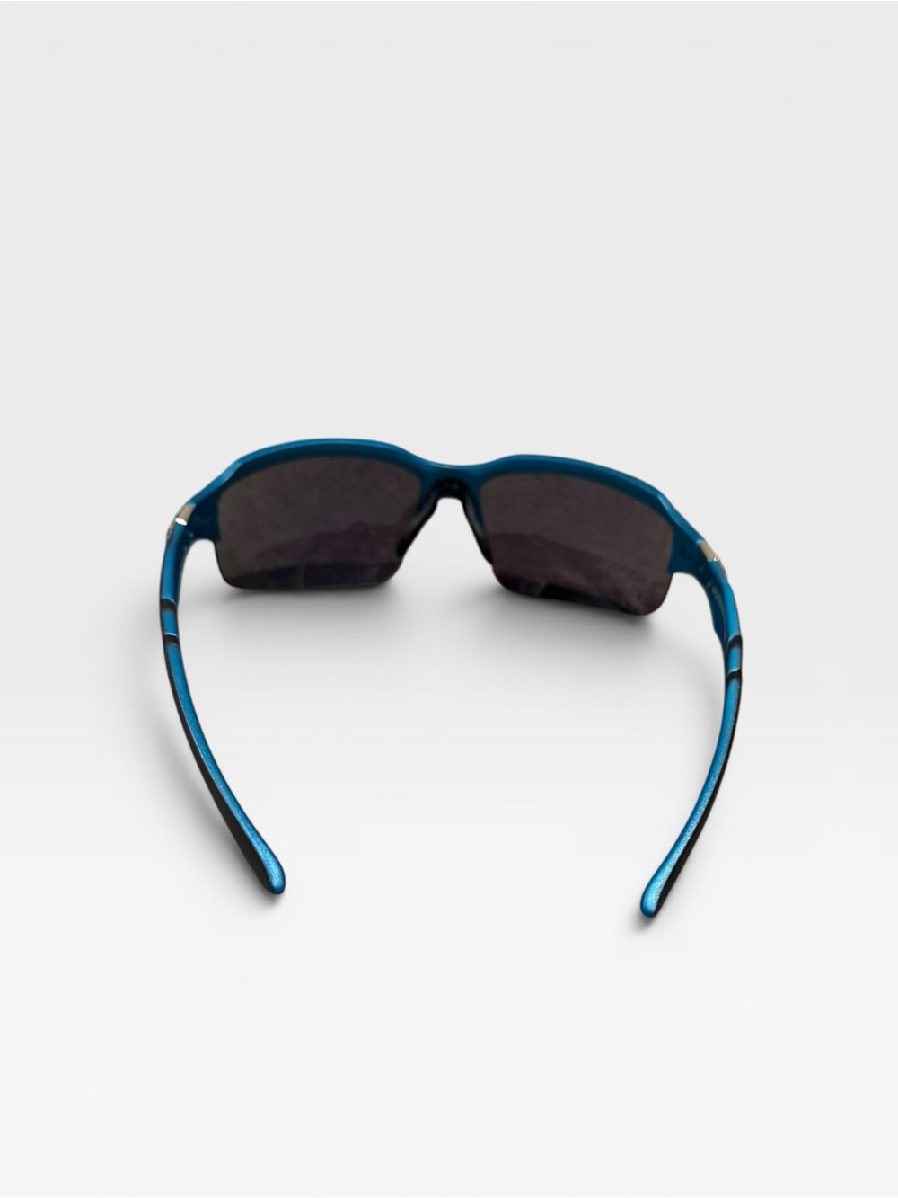PUGS Blue Mirrored Sunglasses For Biking or Running - Picture 5 of 6
